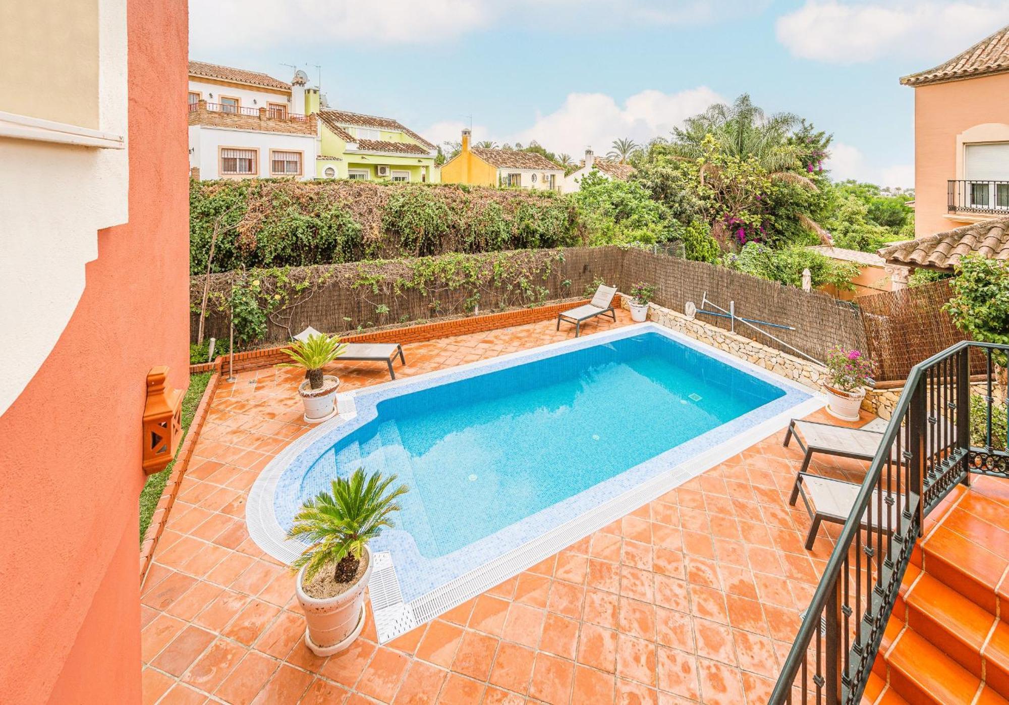 House - 8 Persons-pool Heater-wifi *