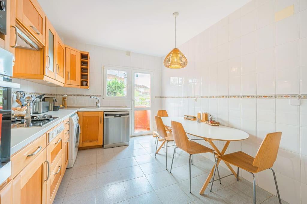 Holiday home House - 8 Persons-pool Heater-wifi *